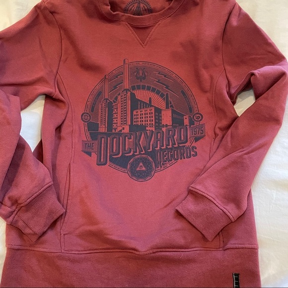 Cotton On Graphic Sweatshirt - Picture 3 of 3